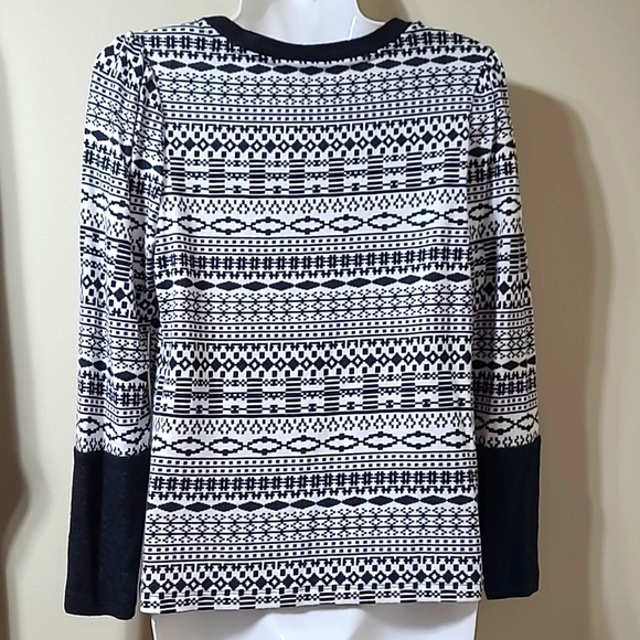 Cleo Petites Long Seeve Black and White Sweater - Picture 4 of 6